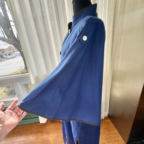 Vintage 80s coat, cobalt blue, kaki suede details, flutter sleeves, Salko - Picture 5 of 15